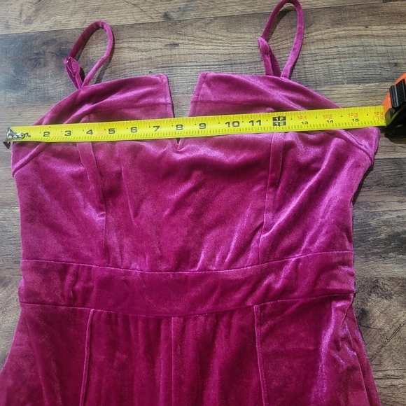 Blencot Women's Pink Sleeveless Velvet Wide Leg Overall Jumpsuit Size Small - Picture 5 of 10
